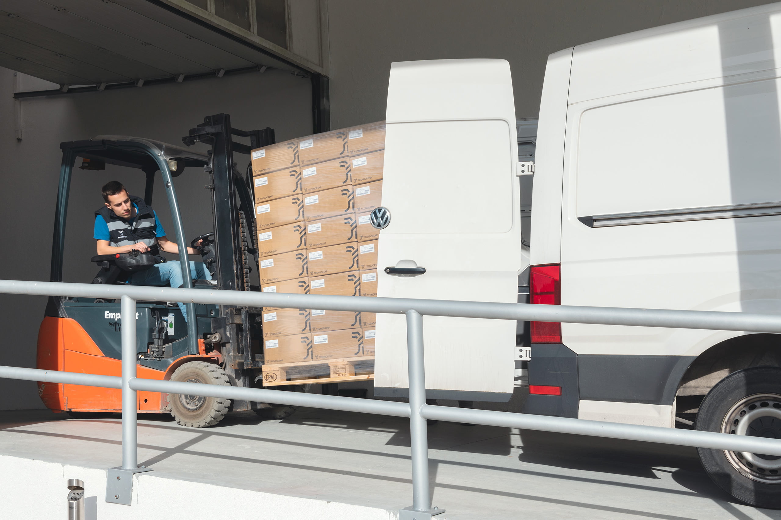 Cais - cargas ligeiras